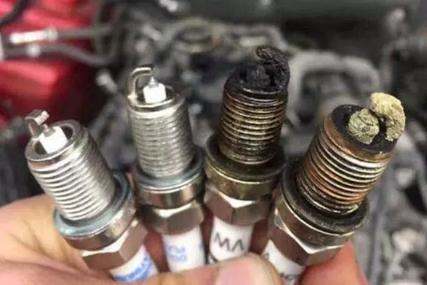 汽车火花塞多久换一次要多少钱