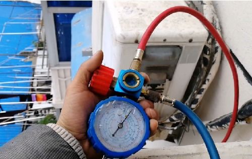 泗县汽车空调加氟多少钱(泗县汽车空调加氟价格解析，费用、因素与注意事项)