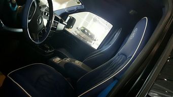 五张汽车内饰照片多少钱(汽车内饰照片的价值与成本，五张照片的价格探讨)